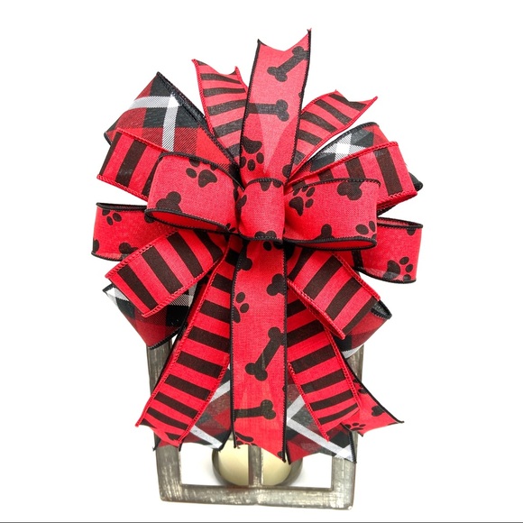 Handmade Paw Print Bow for Home Decor - Picture 6 of 6